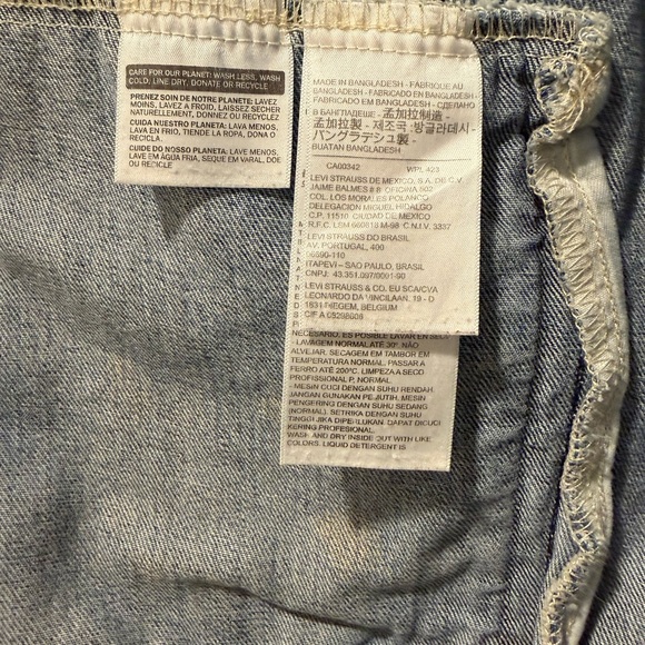 Levi's Men's Classic Jean Jacket - Picture 4 of 5